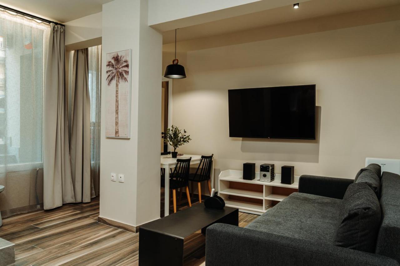 Blackhaus Family And Friends Deluxe Apartment Thessaloniki Exterior photo